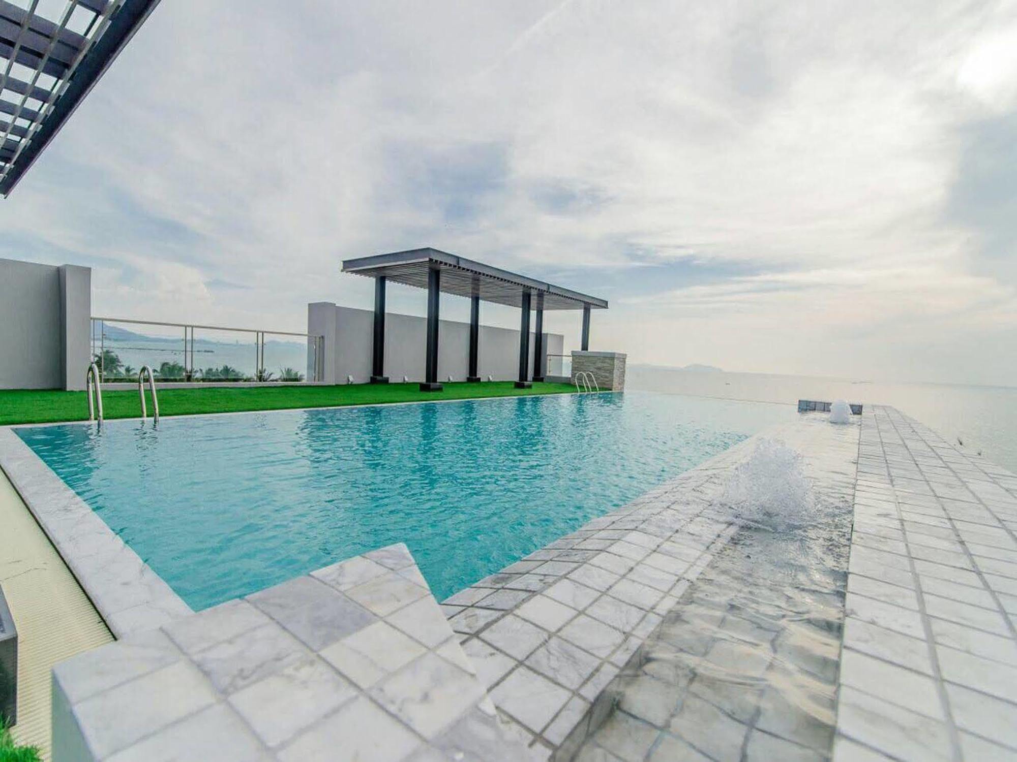 Hotel Panitar Haus à Chonburi Extérieur photo